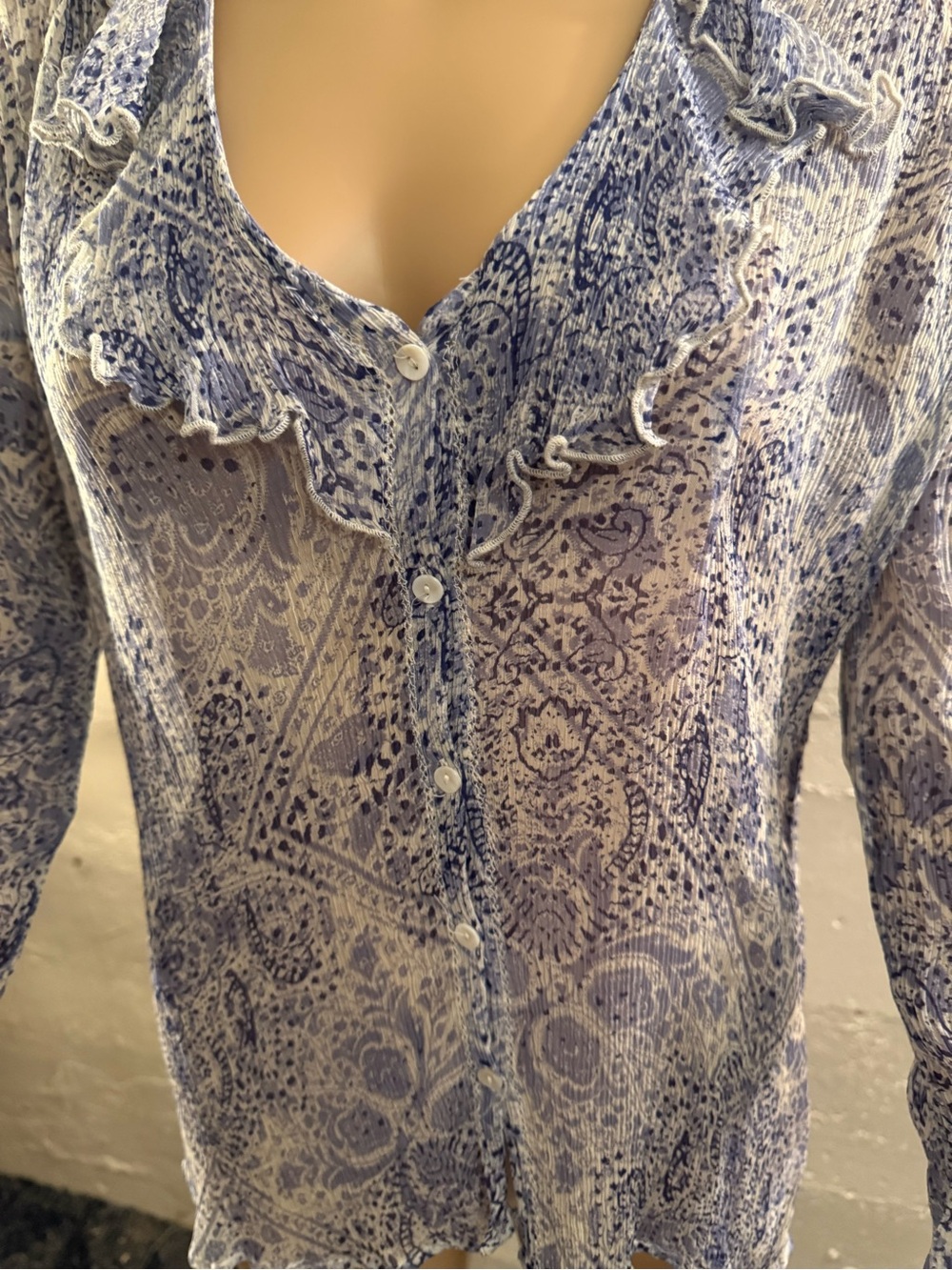 Ecote Blue Paisley Ruffle Button-Front Blouse - Picture 2 of 11